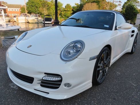 Used 2012 Porsche 911 Turbo S Cabriolet AWD/4WD image 7