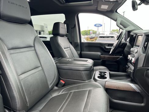 Used 2022 GMC Sierra 2500 Denali w/ Denali Ultimate Package AWD/4WD image 35