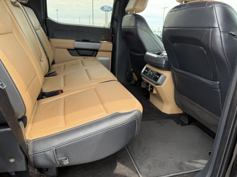 Used 2021 Ford F150 Lariat image 11