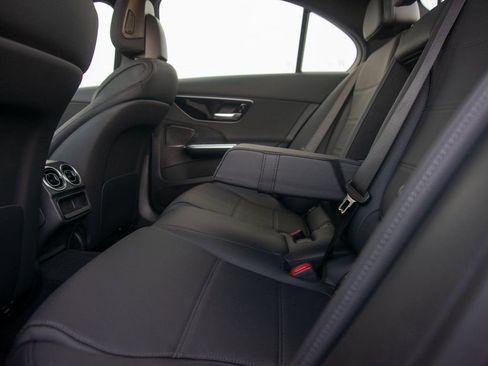 Certified 2025 Mercedes-Benz C 300 4MATIC Sedan image 24