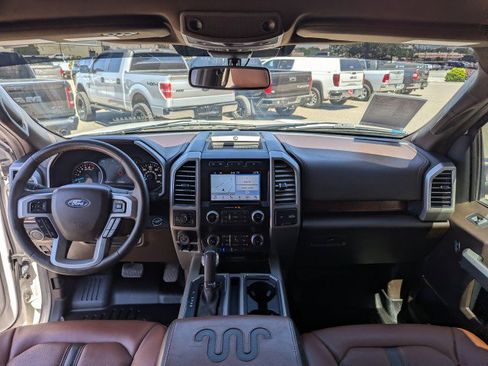 Used 2019 Ford F150 King Ranch w/ Equipment Group 601A Luxury AWD/4WD image 27