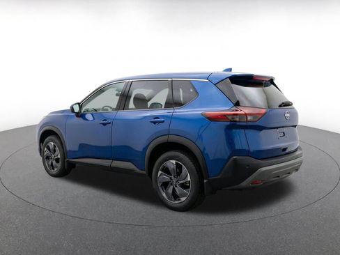 Used 2025 Nissan Rogue SV FWD image 7