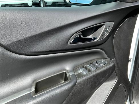 Certified 2024 Chevrolet Equinox LT image 19