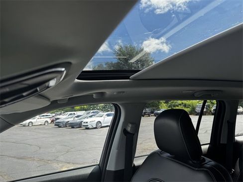 Used 2023 Jeep Grand Cherokee 4WD 4xe image 40