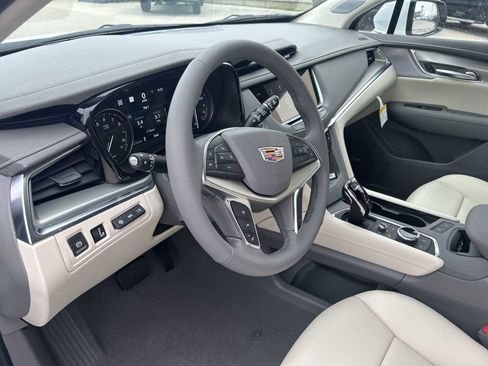 New 2026 Cadillac XT5 Premium Luxury image 10