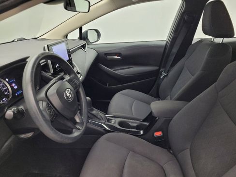 Used 2021 Toyota Corolla LE image 17