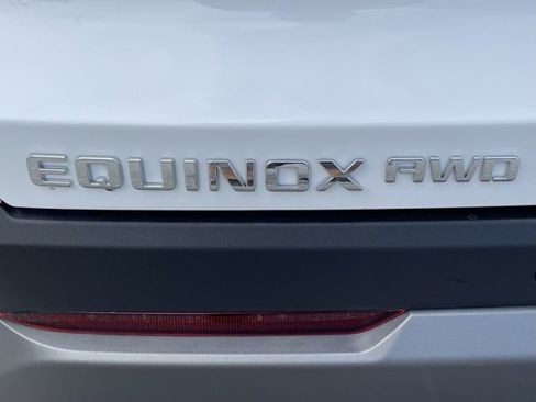 New 2026 Chevrolet Equinox LT w/ Convenience Package II image 12