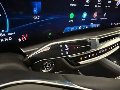 Used 2024 Cadillac Lyriq Tech RWD image 20