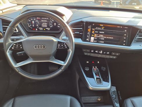 Used 2023 Audi Q4 e-tron Premium image 5