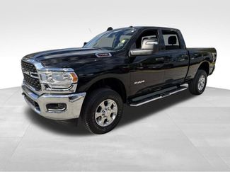 Used 2024 RAM 2500 Big Horn video 3