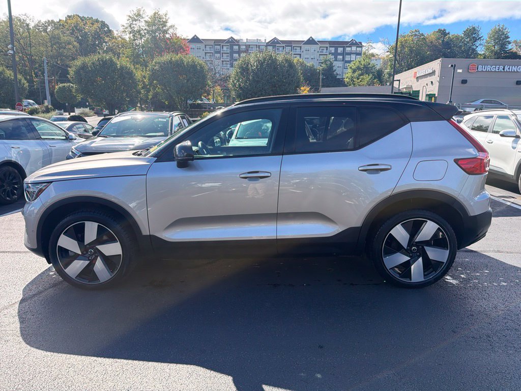 Certified 2023 Volvo XC40 Recharge Ultimate w/ Protection Package Premier AWD/4WD image 3