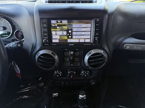 Used 2015 Jeep Wrangler Unlimited Sport w/ Quick Order Package 24S image 23