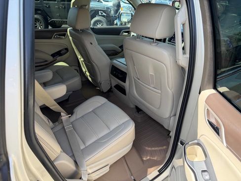 Used 2015 GMC Yukon Denali w/ Premium Package image 23