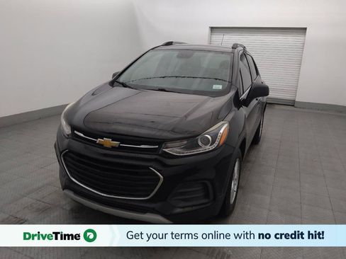 Used 2020 Chevrolet Trax LT w/ LT Convenience Package FWD image 1