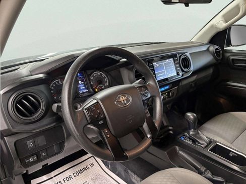 Used 2022 Toyota Tacoma SR AWD/4WD image 10