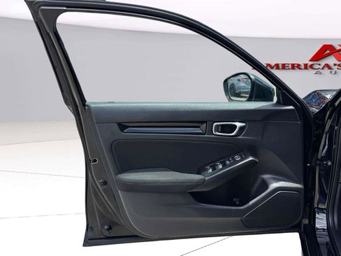 Used 2025 Honda Civic Sport image 19