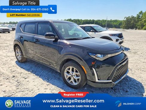Used 2024 Kia Soul LX w/ Option Group 015 FWD image 5