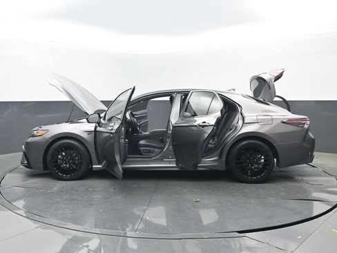 Used 2023 Toyota Camry SE image 34