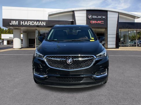 Used 2018 Buick Enclave Avenir w/ Avenir Technology Package image 2