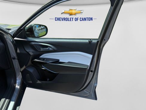 New 2026 Chevrolet Trax LT w/ Midnight Edition FWD image 14