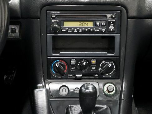 Used 2000 MAZDA MX-5 Miata image 15