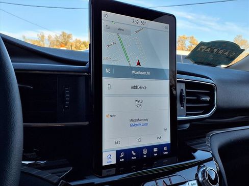 Used 2023 Ford Explorer Limited w/ Limited Technology Package image 11