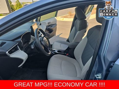 Used 2022 Toyota Corolla LE FWD image 12