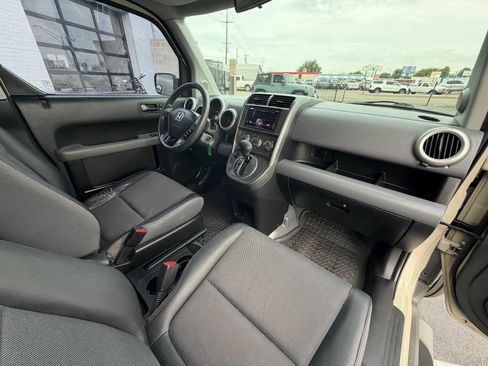 Used 2005 Honda Element LX image 17