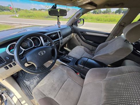 Used 2003 Toyota 4Runner SR5 RWD image 3