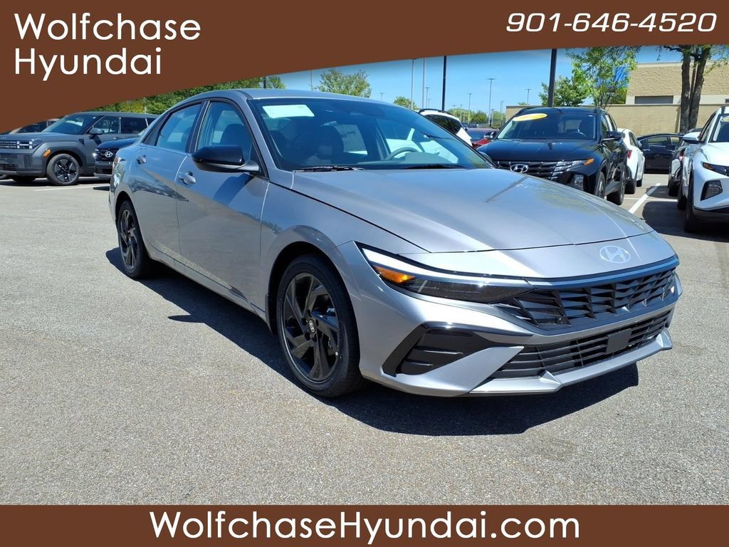 Certified 2026 Hyundai Elantra SEL Sport FWD image 7