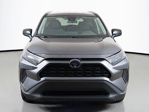 Used 2021 Toyota RAV4 LE AWD/4WD image 8