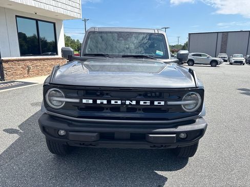 Used 2022 Ford Bronco Outer Banks AWD/4WD image 12
