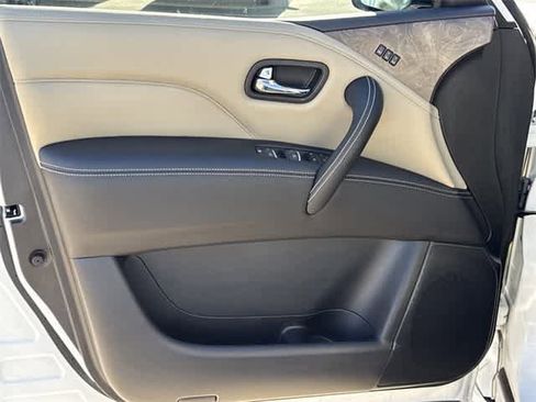 Certified 2023 INFINITI QX80 Premium Select w/ Cargo Package image 8