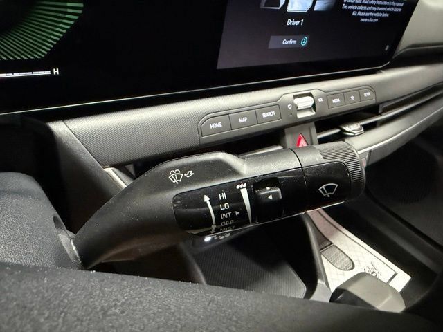 Used 2025 Kia K4 FWD image 32