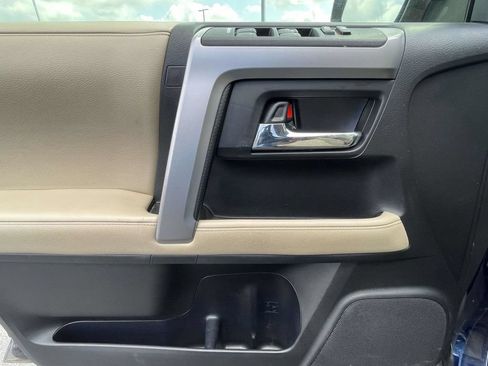 Used 2019 Toyota 4Runner SR5 Premium AWD/4WD image 21