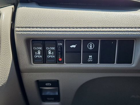 Certified 2023 Honda Odyssey EX-L image 17