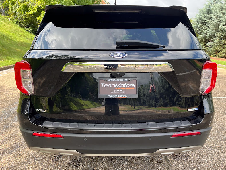 Used 2020 Ford Explorer XLT w/ Equipment Group 202A AWD/4WD image 46