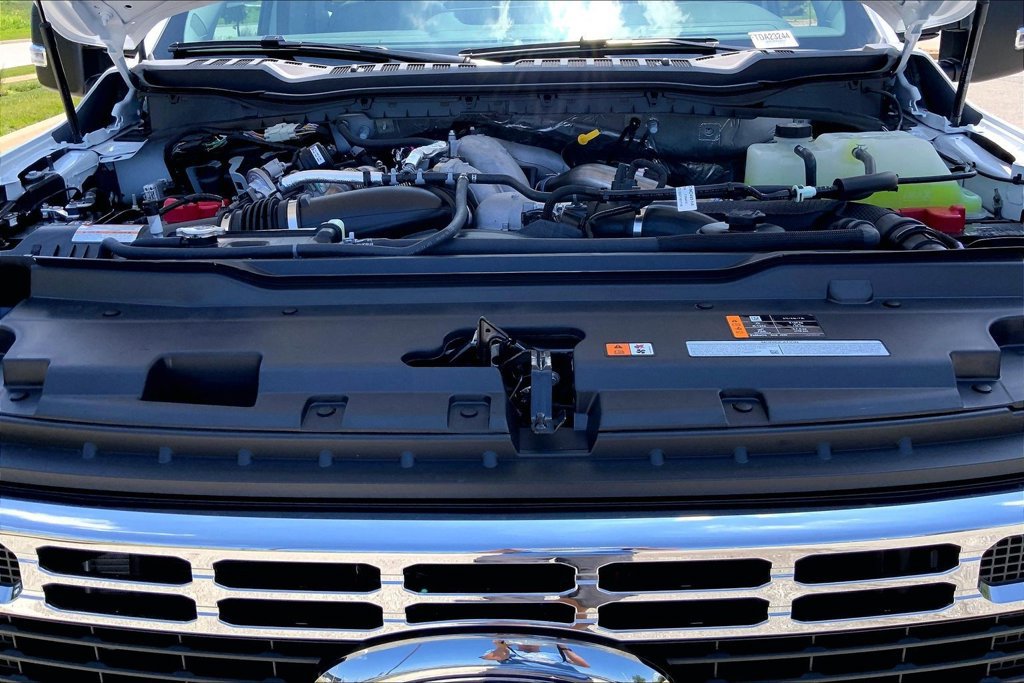 New 2026 Ford F550 4x4 Regular Cab Super Duty image 9