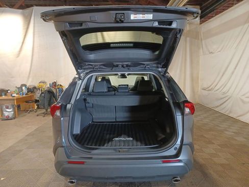Used 2024 Toyota RAV4 XLE Premium image 21