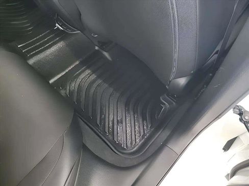 Used 2023 Honda Civic Sport image 23