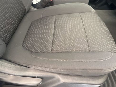 Used 2022 Chevrolet Silverado 2500 Custom w/ Custom Value Package image 11