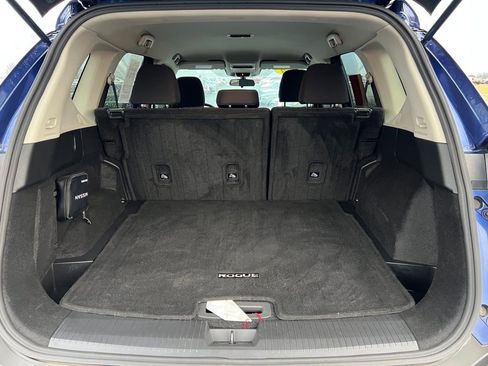 Used 2023 Nissan Rogue S image 83