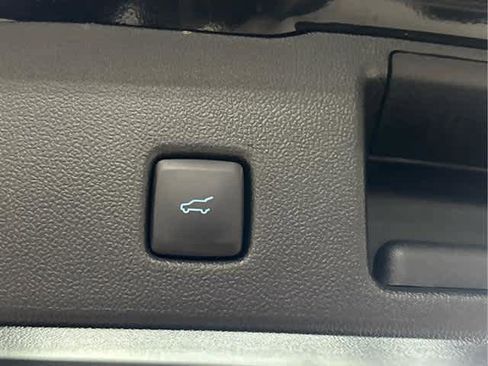 Used 2022 Ford Escape SE w/ Convenience Package image 29