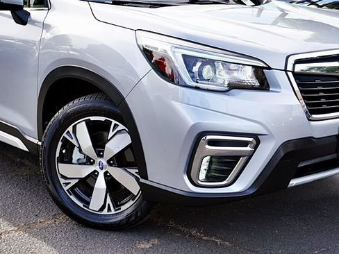 Used 2019 Subaru Forester Touring AWD/4WD image 4