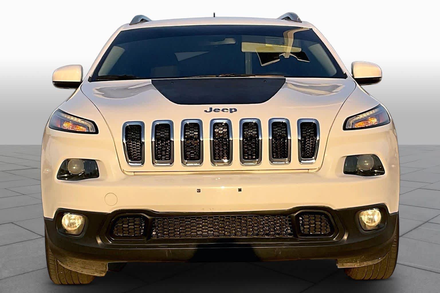 Used 2015 Jeep Cherokee Latitude FWD image 5