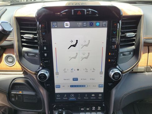 Used 2024 RAM 3500 Limited image 20