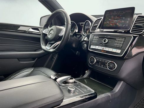 Used 2019 Mercedes-Benz GLE 43 AMG GLE 43 AMG image 32