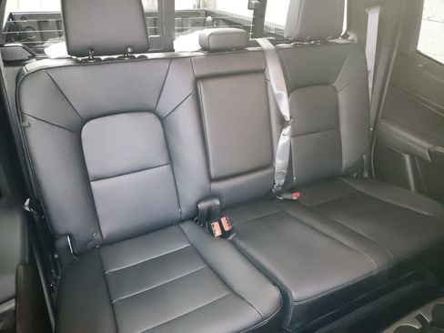 New 2026 GMC Canyon Elevation w/ Convenience Package image 11