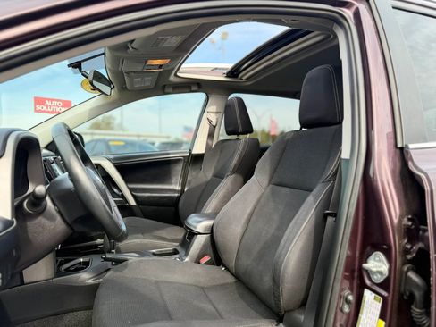 Used 2016 Toyota RAV4 XLE image 18