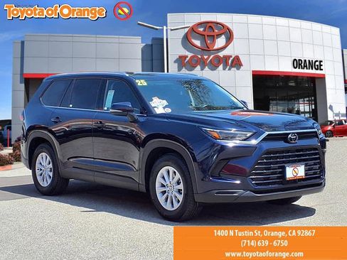 Used 2025 Toyota Grand Highlander FWD image 1